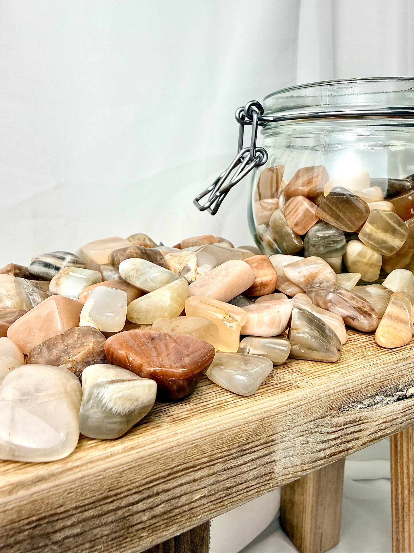Moonstone Tumblestone - India - 15-20mm