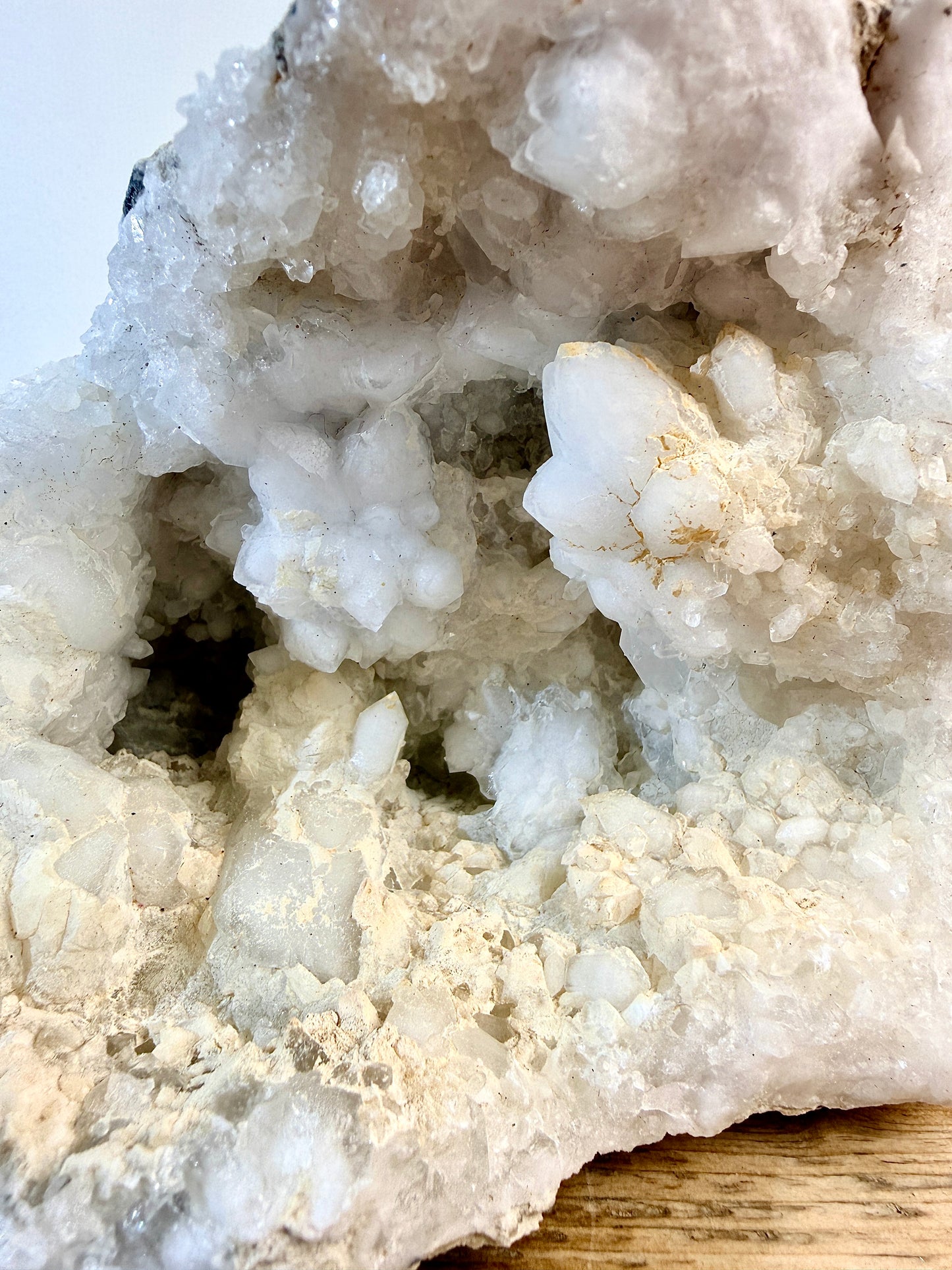 Natural Open Quartz Geode - Morocco - 1.09kg (#5)