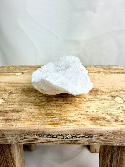 Natural Open Quartz Geode - Morocco - 0.28kg (#8)