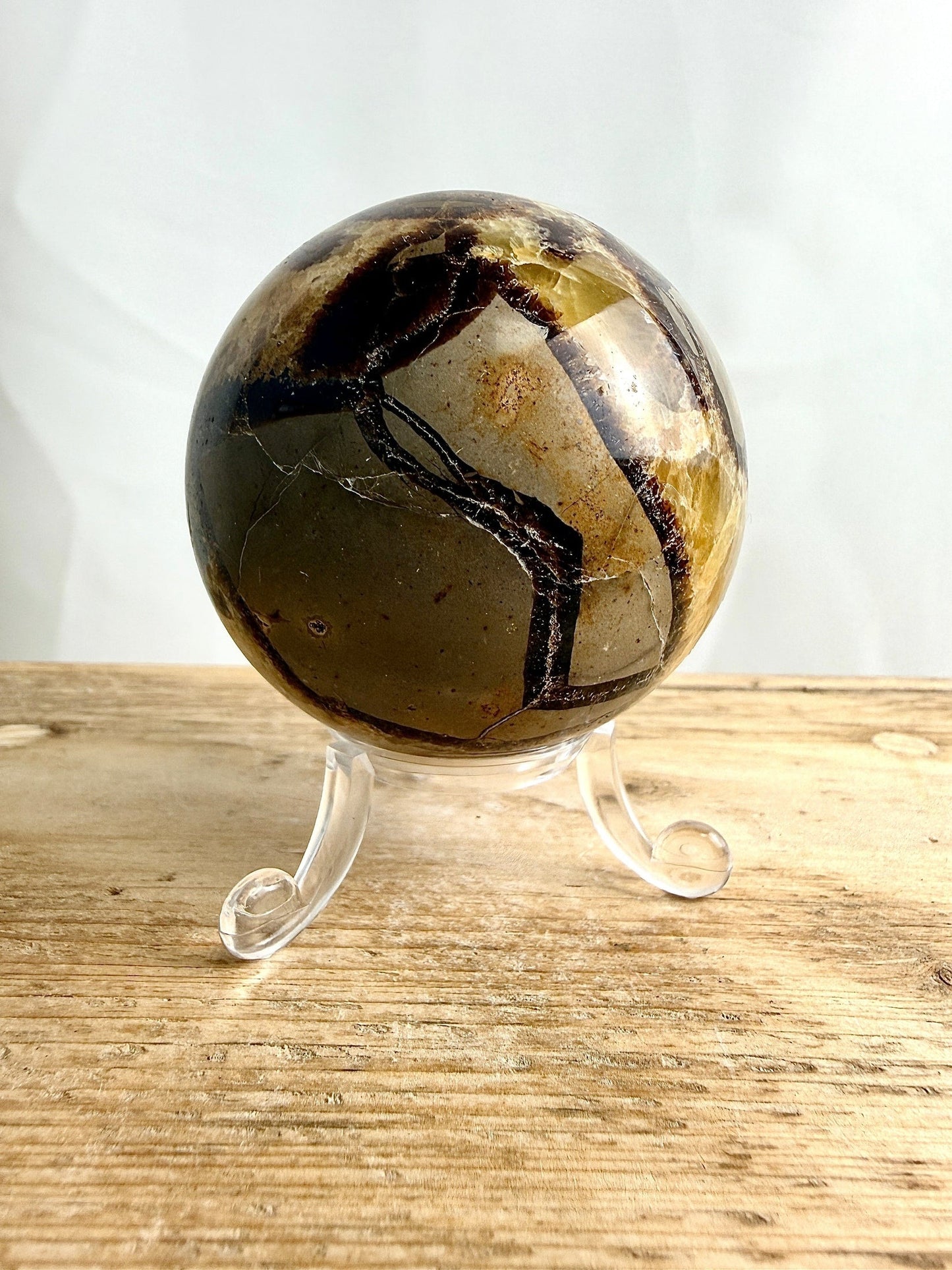 Septarian Sphere - Madagascar - 300g