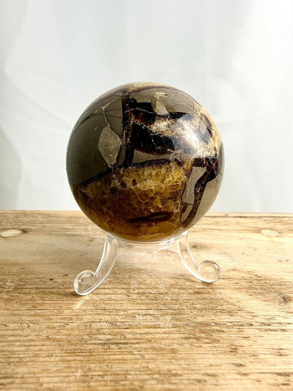 Septarian Sphere - Madagascar - 300g