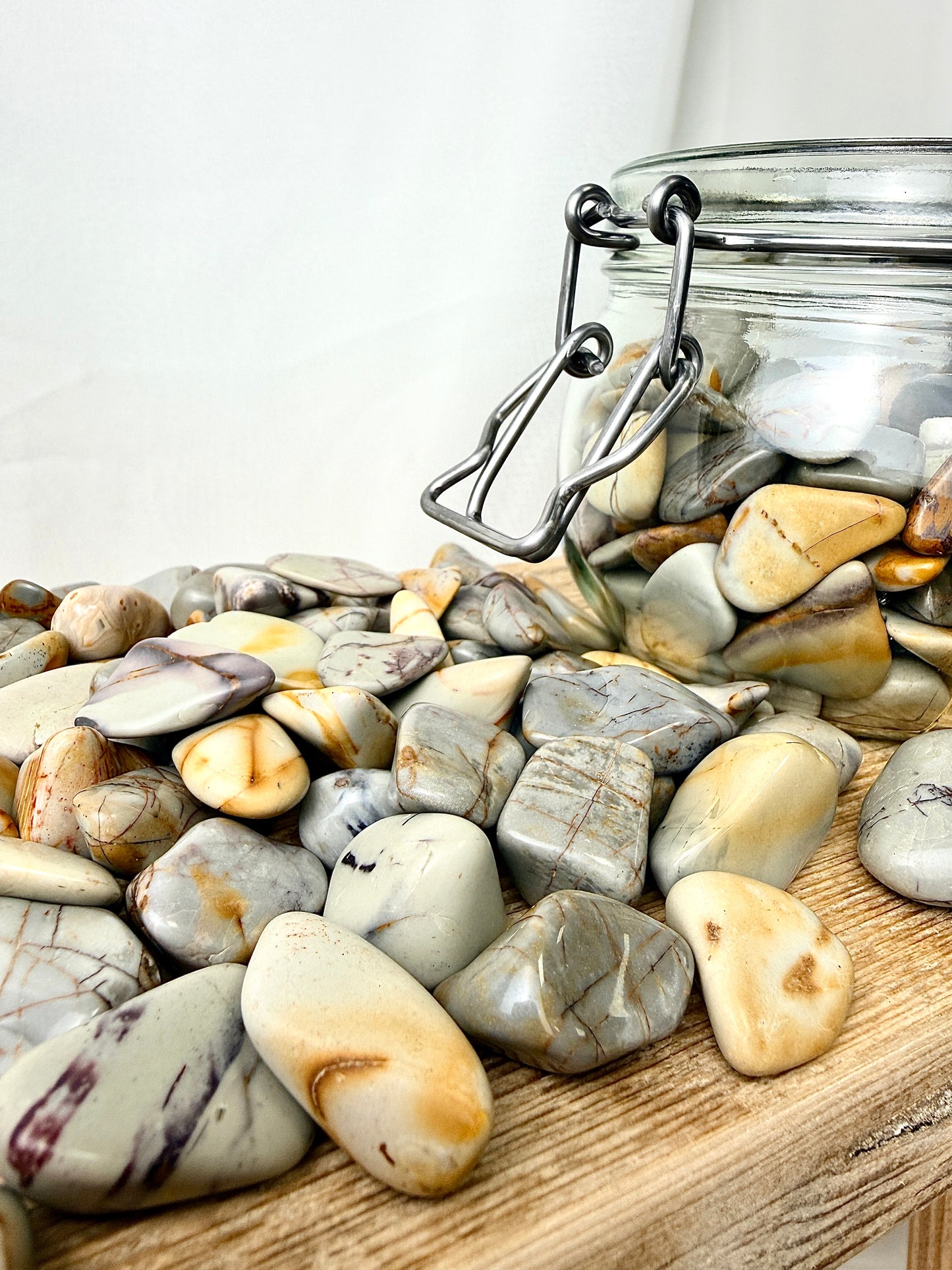 Polychrome Jasper Tumblestone - Botswana - 15-20mm
