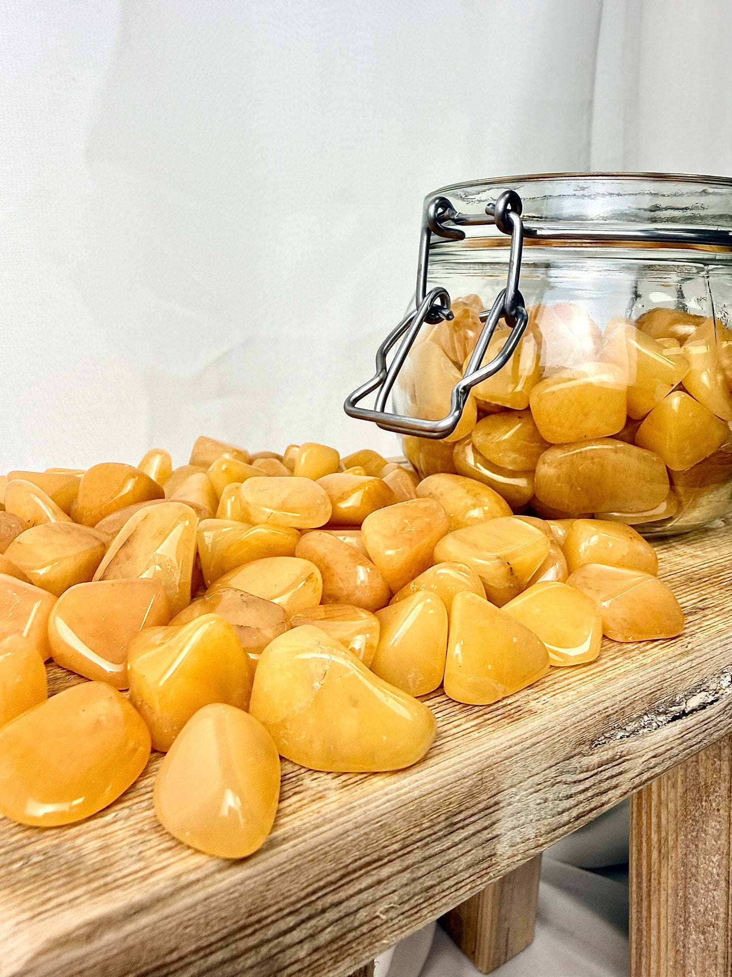 Yellow Aventurine Tumblestone - India - 15-20mm
