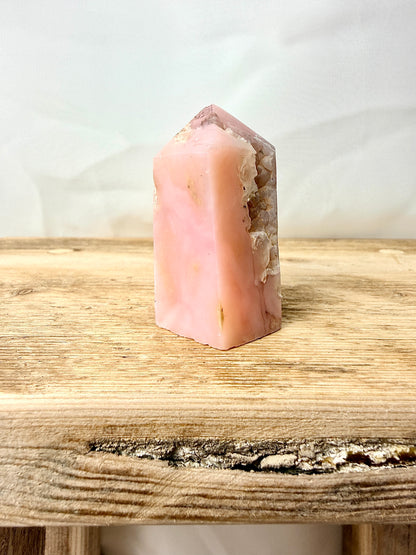 Pink Opal Obelisk – Peru – 83g (#1)