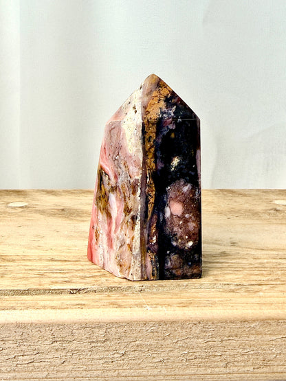 Pink Opal Obelisk – Peru – 137g (#2)
