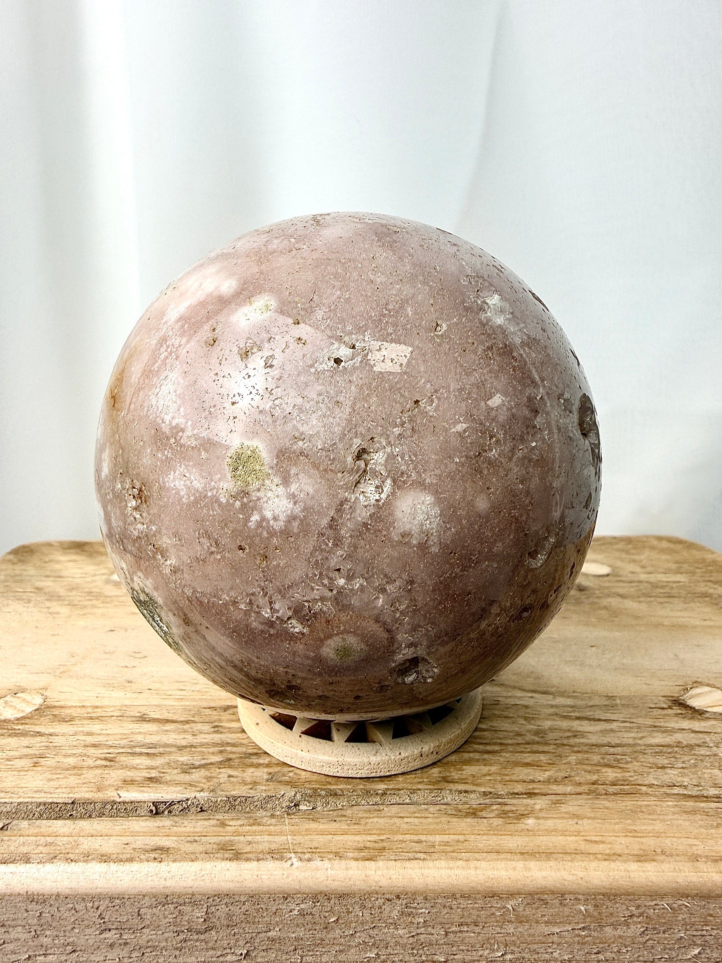 Flower Agate Sphere (#2) - 1.13kg - Madagascar