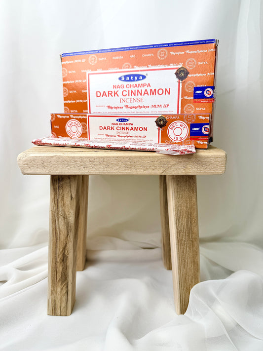 Satya Dark Cinnamon Incense Sticks - 15g