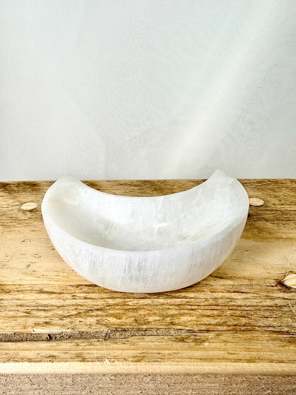 Satin Spar Moon Bowl - Selenite Crescent Trinket Dish - 190g - Morocco