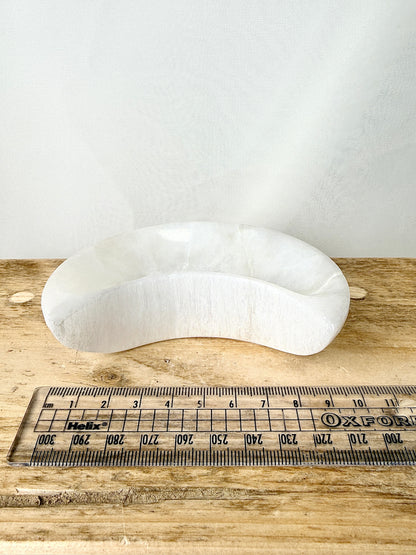 Satin Spar Moon Bowl - Selenite Crescent Trinket Dish - 190g - Morocco