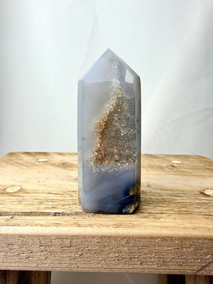 Grey Agate Point - Polished Druzy Crystal Tower - 0.14kg - Brazil (#4)