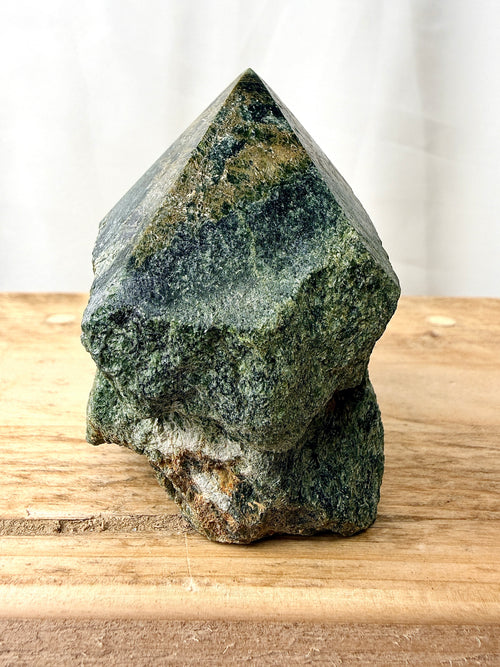 Diopside Cut Base (#1)