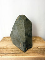 Uruguayan Polished Edge Amethyst Cut Base (#1)