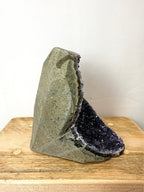Uruguayan Polished Edge Amethyst Cut Base (#1)