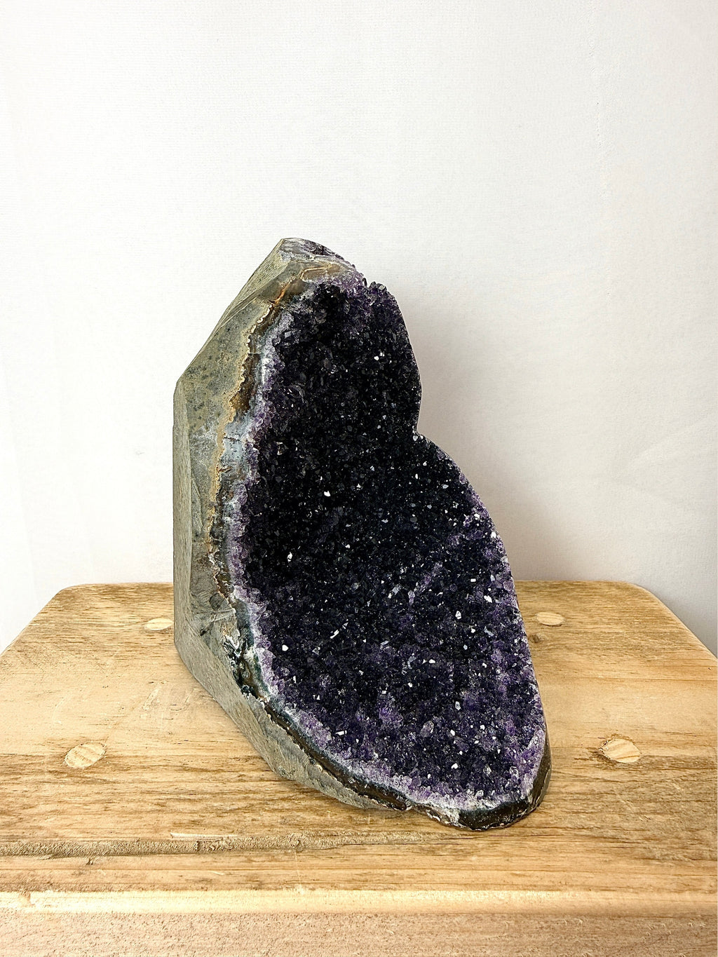 Uruguayan Polished Edge Amethyst Cut Base (#1)