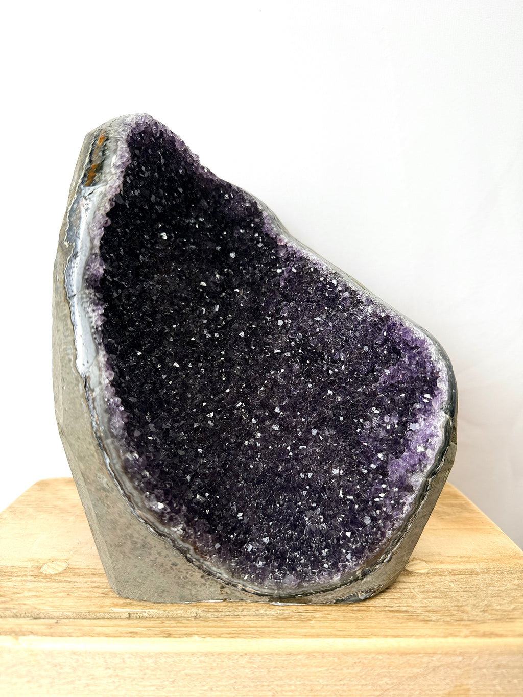 Uruguayan Polished Edge Amethyst Cut Base (#2)