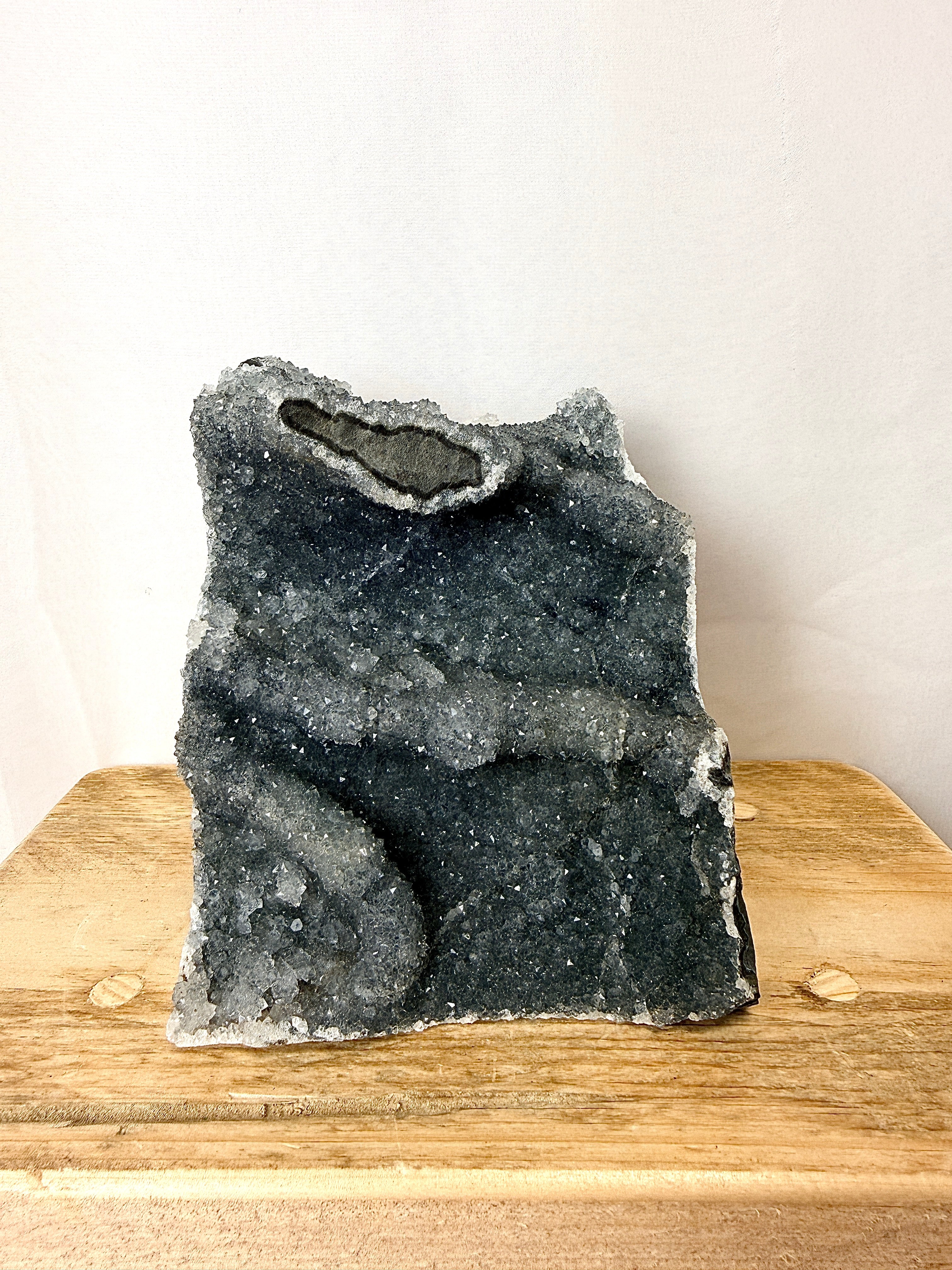 Raw Edge Grey Druzy Amethyst Cut Base