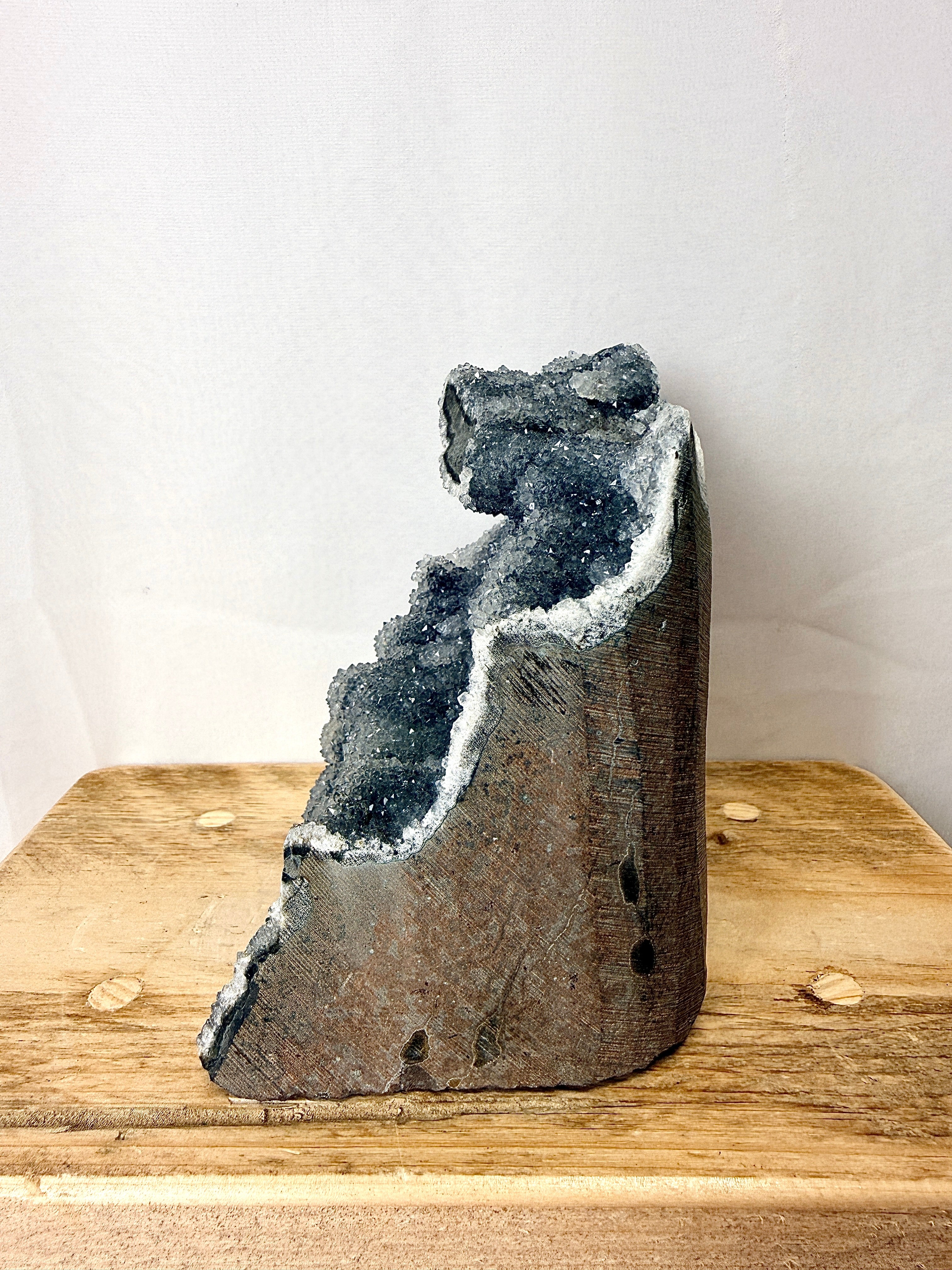 Raw Edge Grey Druzy Amethyst Cut Base