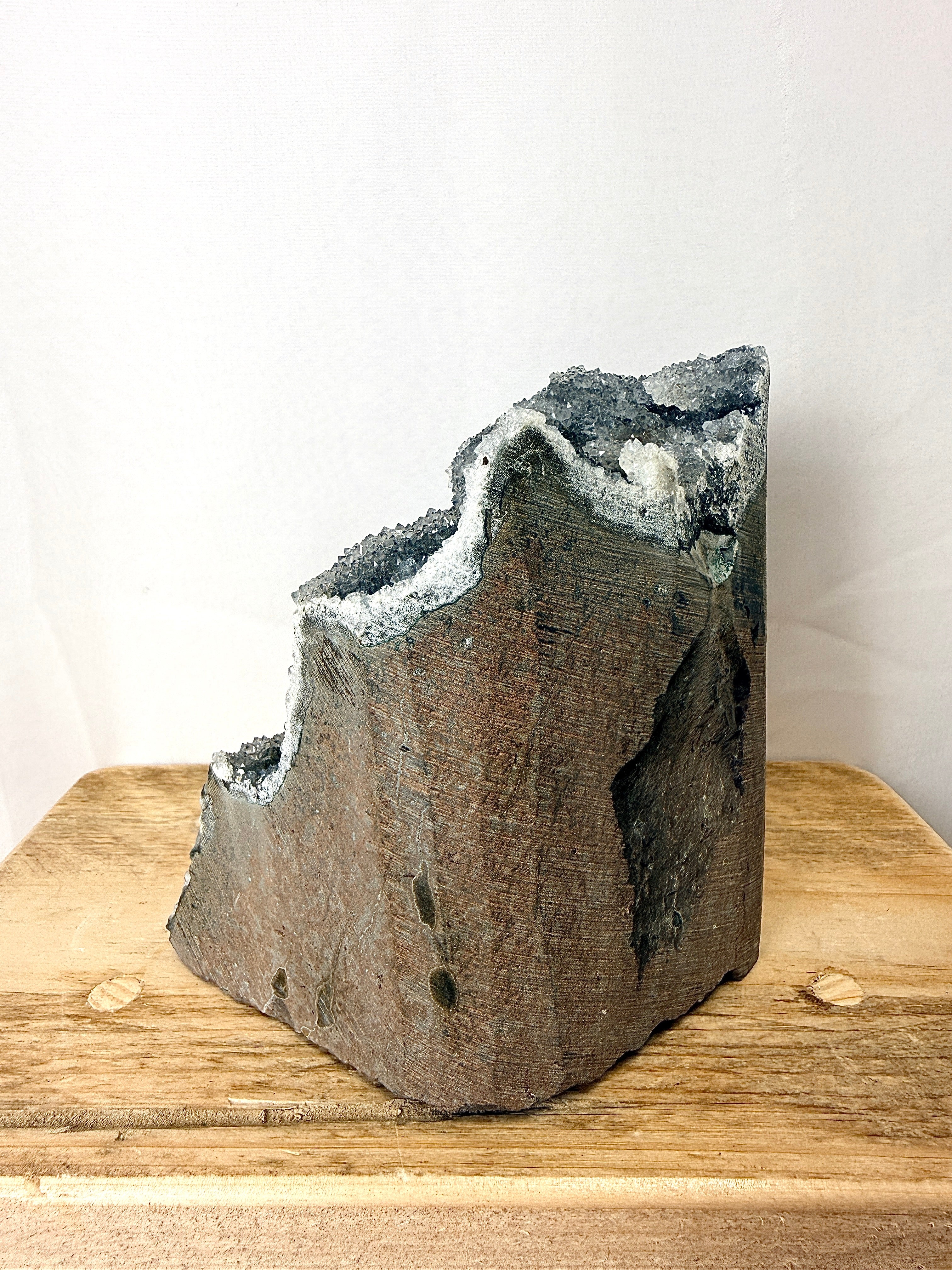 Raw Edge Grey Druzy Amethyst Cut Base