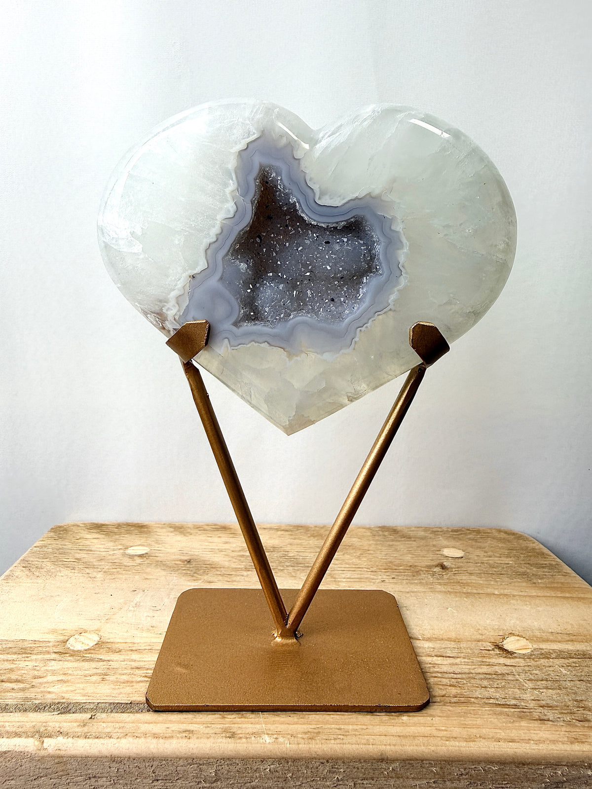 Grey Agate Heart On Gold Coloured Stand