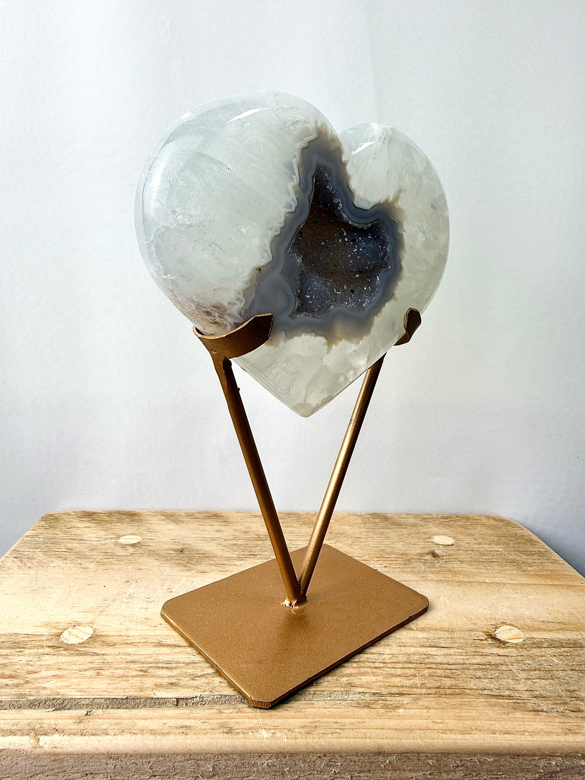 Grey Agate Heart On Gold Coloured Stand