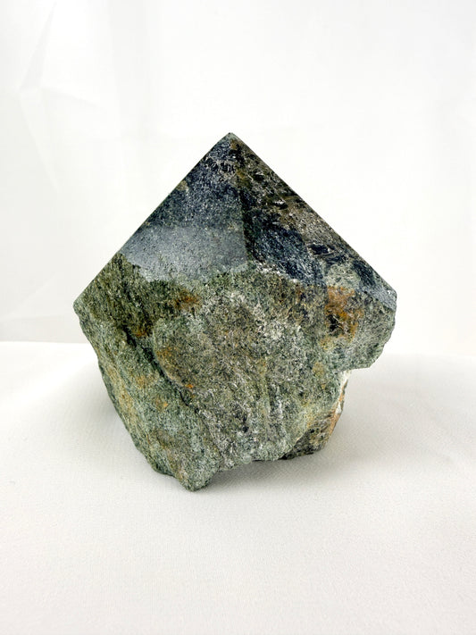 Diopside Cut Base - Brazil - 0.49kg (#1)