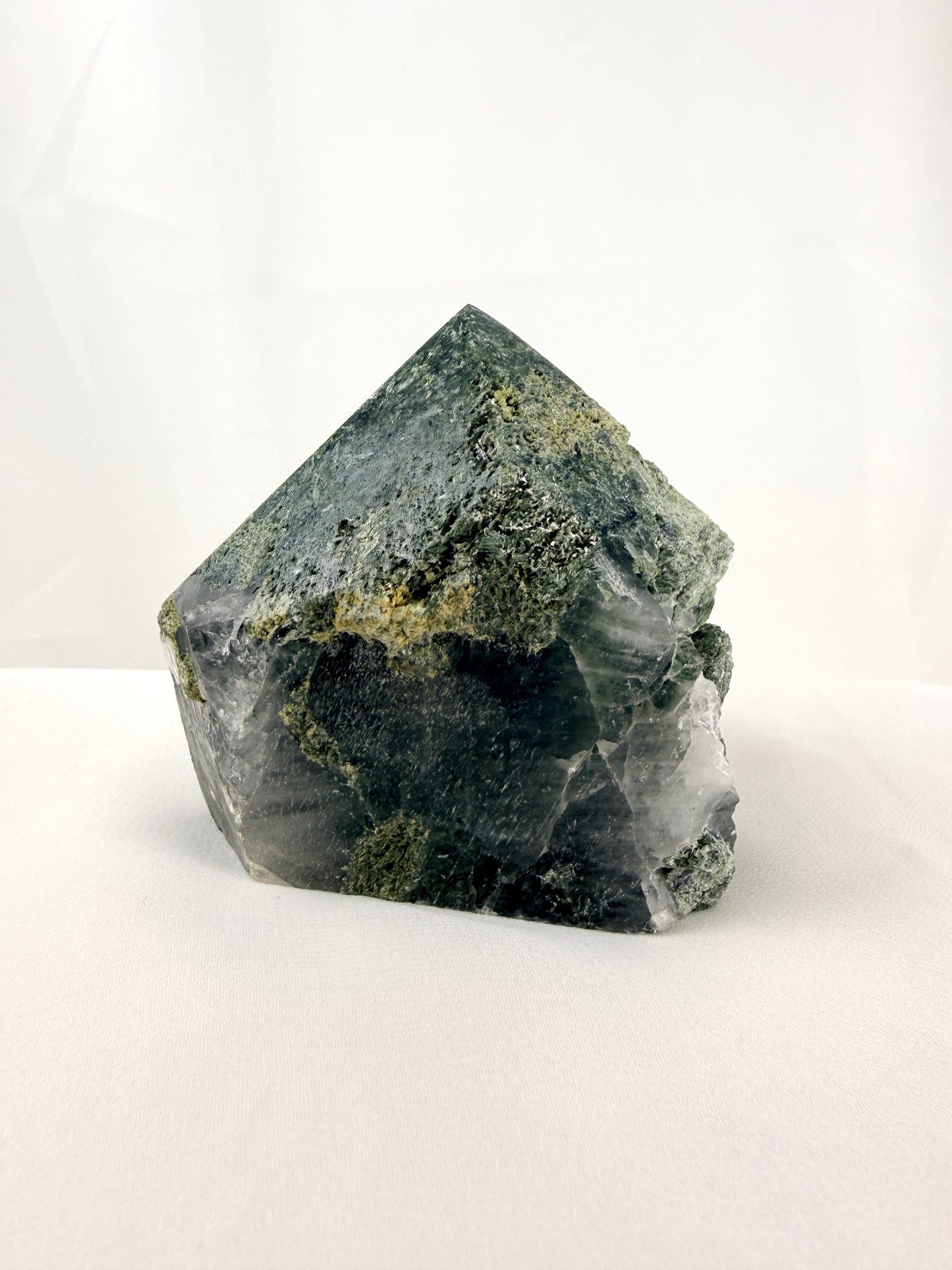 Diopside Cut Base - Brazil - 0.39kg (#2)