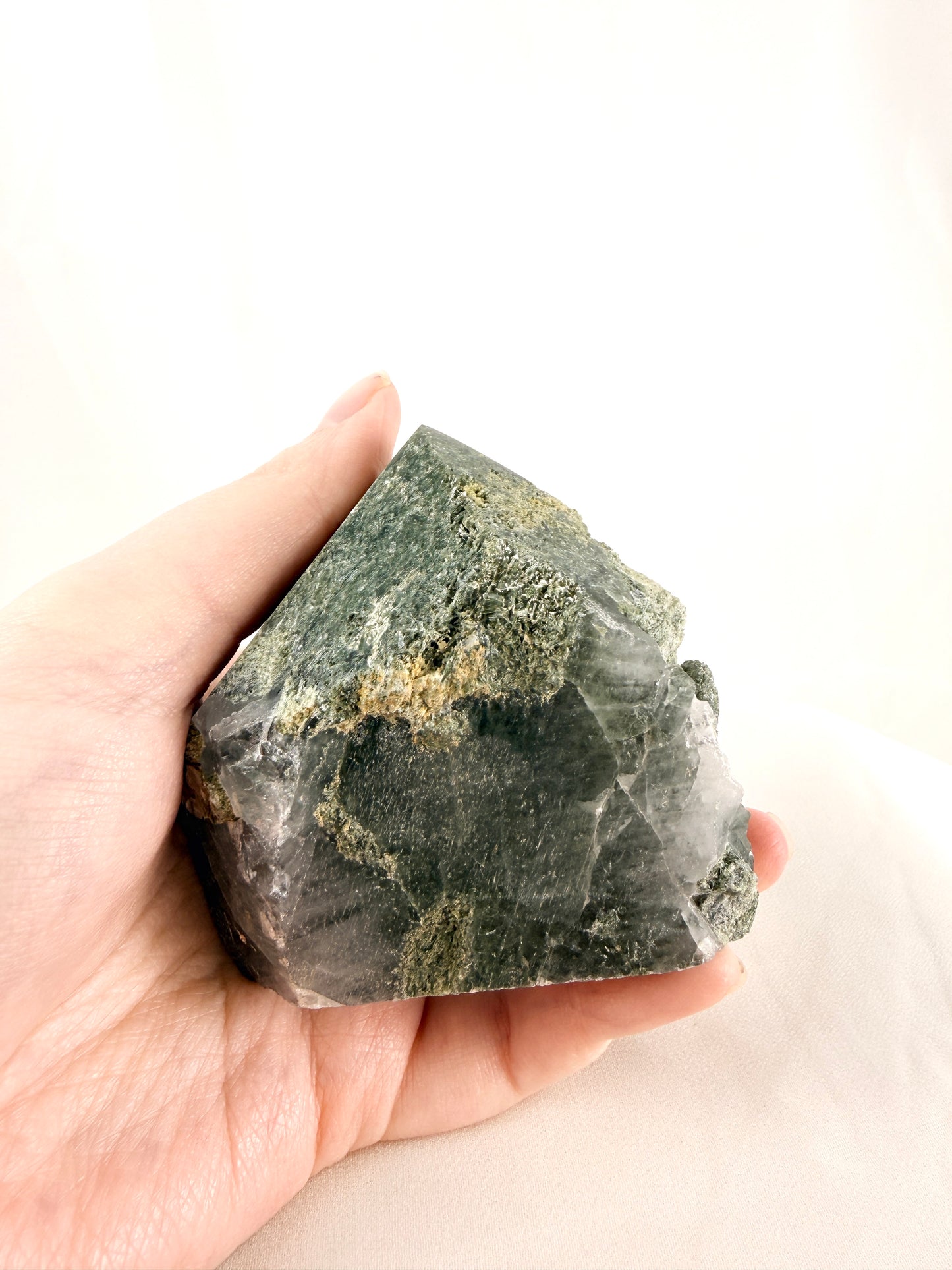 Diopside Cut Base - Brazil - 0.39kg (#2)