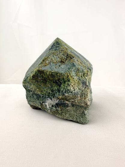 Diopside Cut Base - Brazil - 0.39kg (#3)