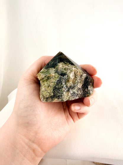 Diopside Cut Base - Brazil - 0.23kg (#5)